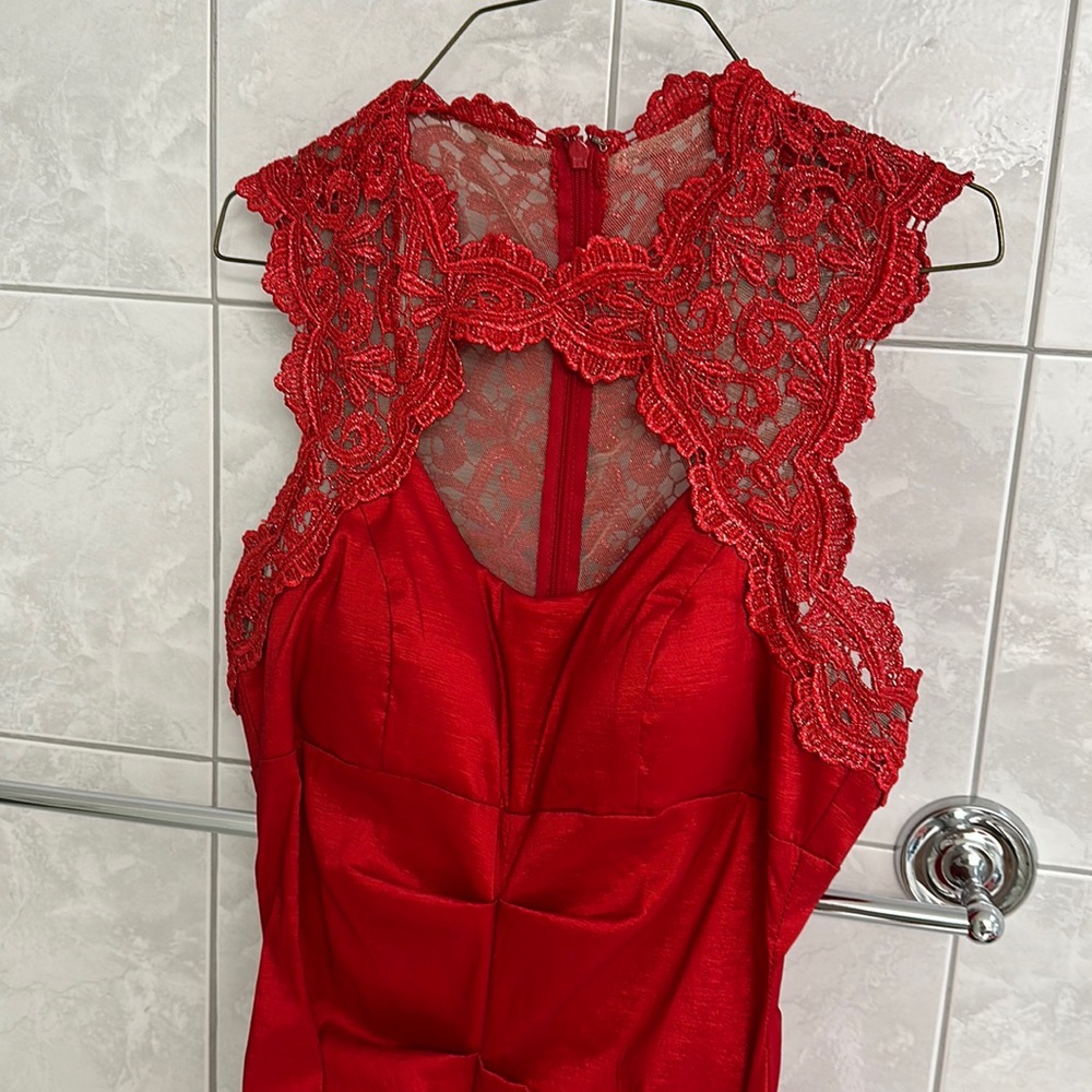 PROM DRESS RED SIZE 4 worn once